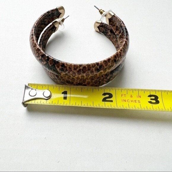 Faux Snakeskin Covered Hoop Earrings Oversized Lightweight - Picture 9 of 10
